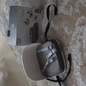 OXO Tot perch booster seat